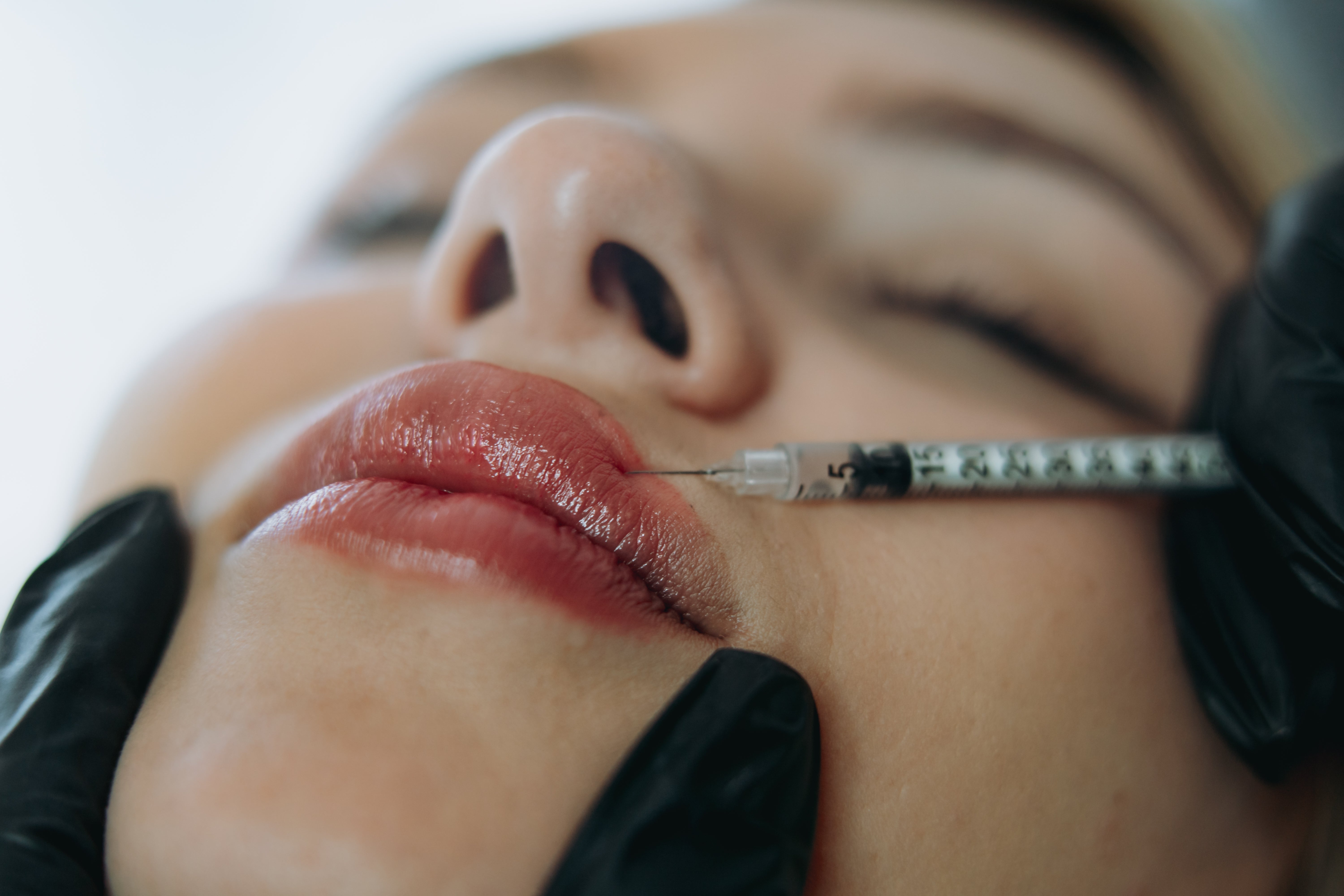 The Business Case for Sourcing Aesthetic Supplies from One Partner